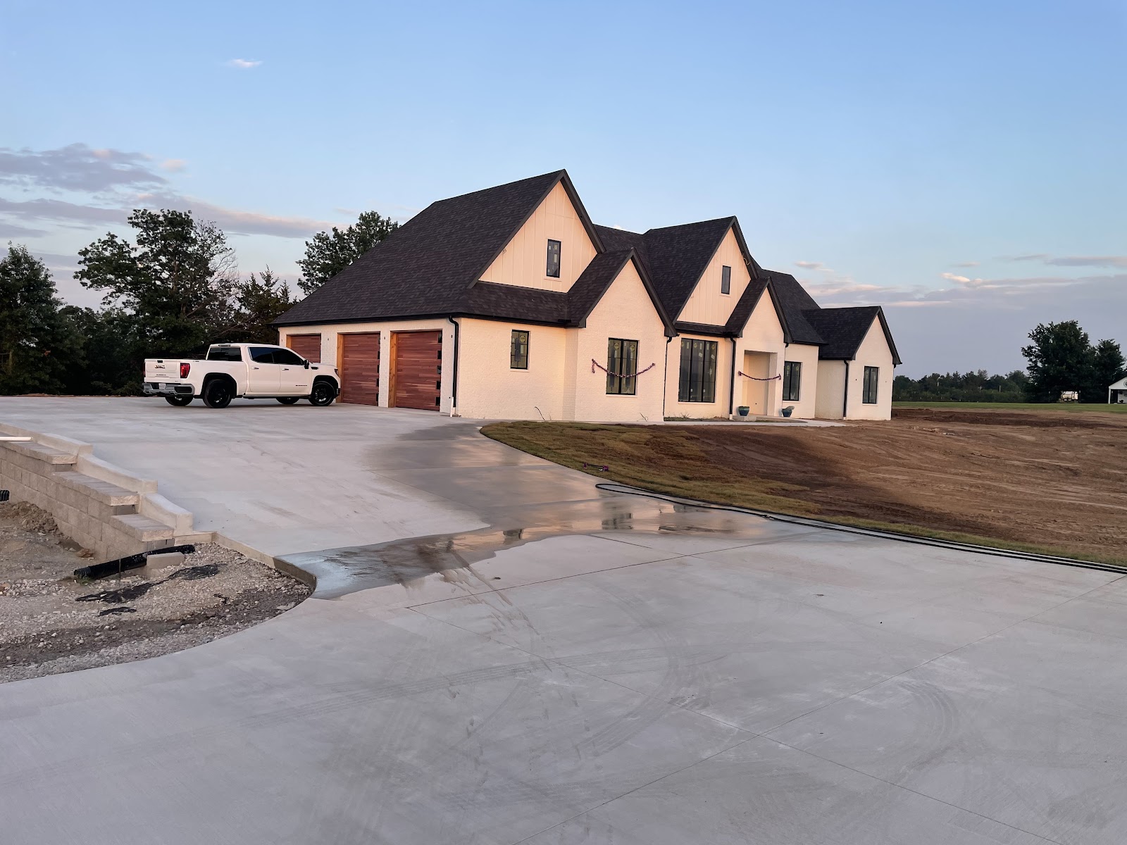 Custom Tulsa area home framed and finish-trimmed by LKP Woodworks